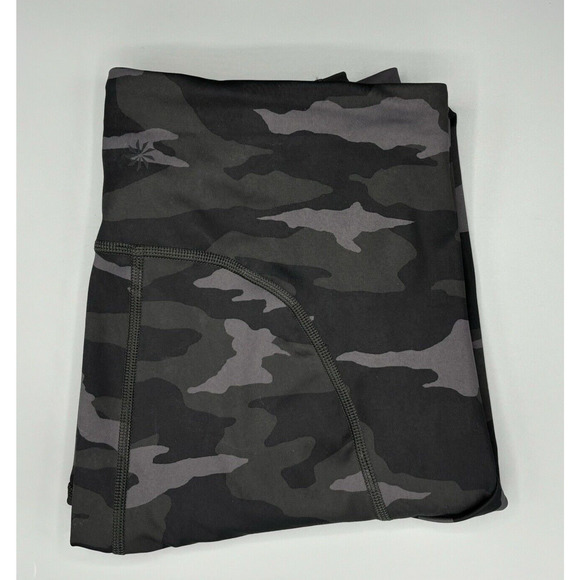 ATHLETA Ultimate Camo 7/8 Tight Women's‎ Size XS Gray/Black Camo Leggings - Picture 1 of 8